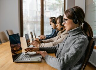 Özel Yazılım Çözümleri ile CRM Entegrasyonu: İşinizi Nasıl Büyütür?