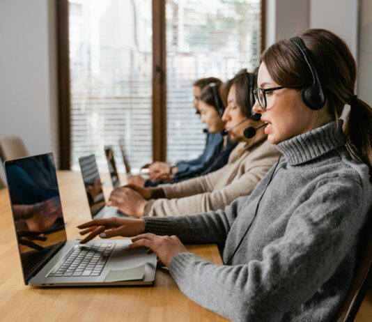 Özel Yazılım Çözümleri ile CRM Entegrasyonu: İşinizi Nasıl Büyütür?