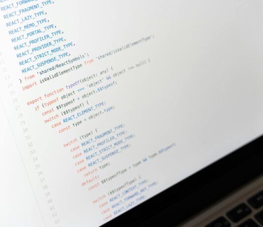 Dinamik Web Uygulamalarında React Kullanımı: Başarılı Taktikler Nelerdir?